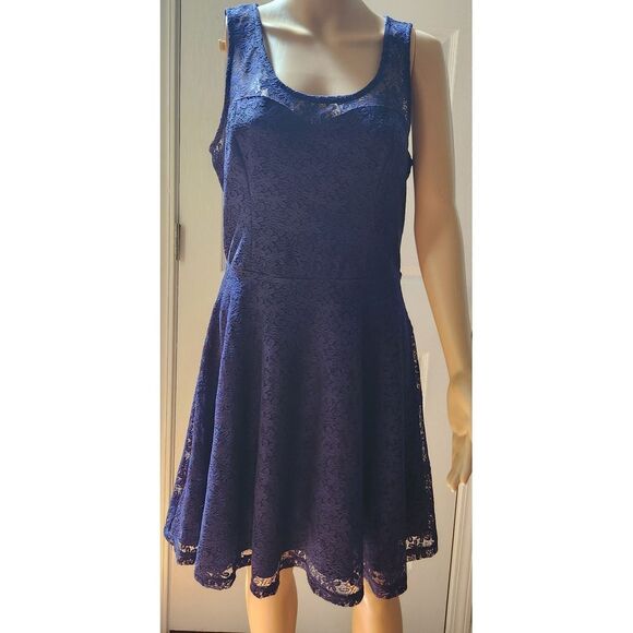 Party Dress - Picture 2 of 7